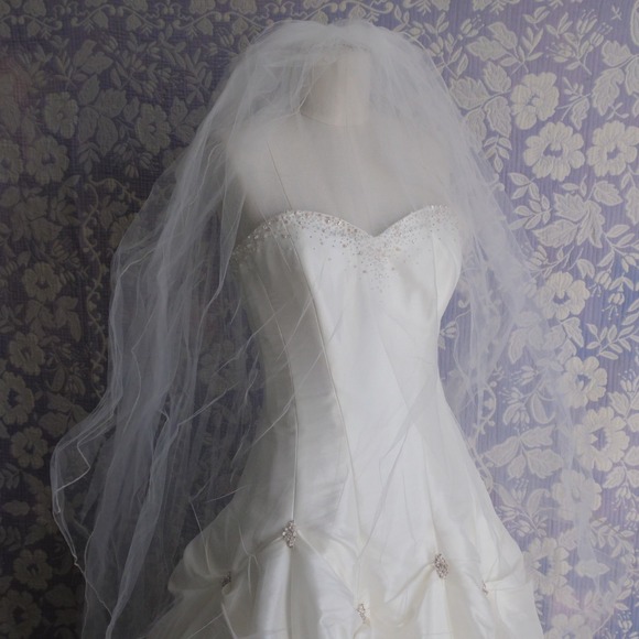 Maggie Sottero Couture Capriu J926 sleeveless wedding dress - Picture 7 of 14